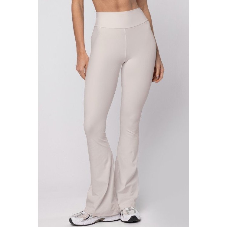 Calça Flare em Poliamida Puresense Branco Onyx