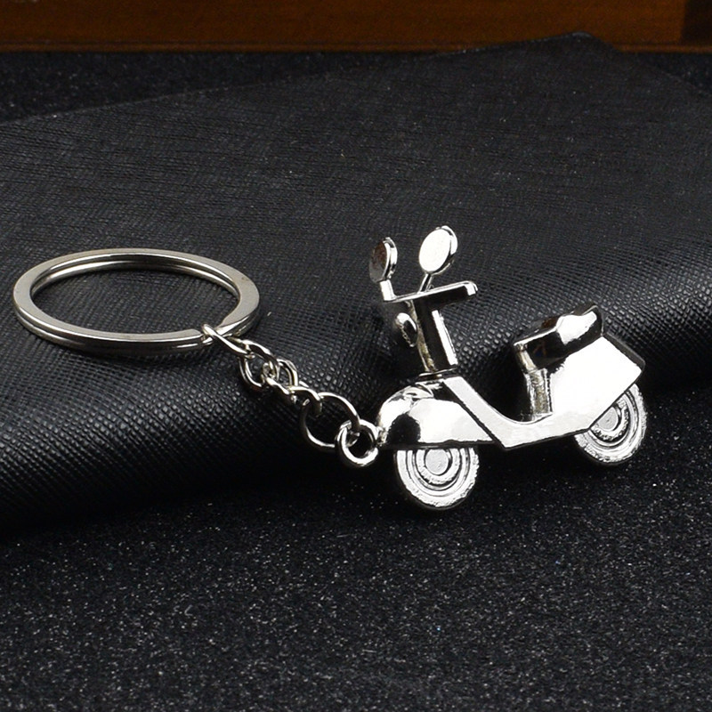 Chaveiro de Metal criativo motocicleta chaveiro imitação motocicleta chaveiro requintado veículo elétrico pequeno presen
