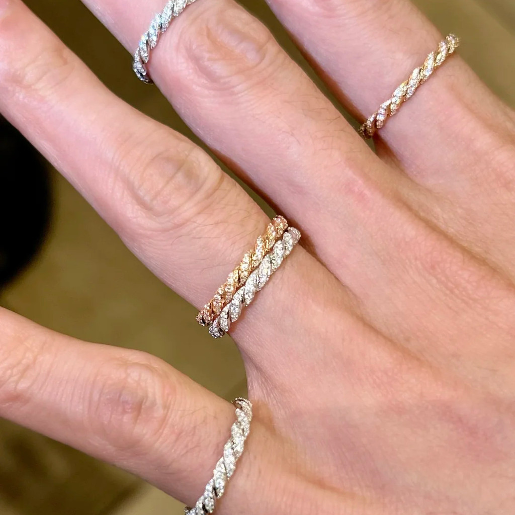 Kaivy flor anel feminino cheio de diamante torcido corda anel zircão Mobius anel de dedo indicador requintado diamante p