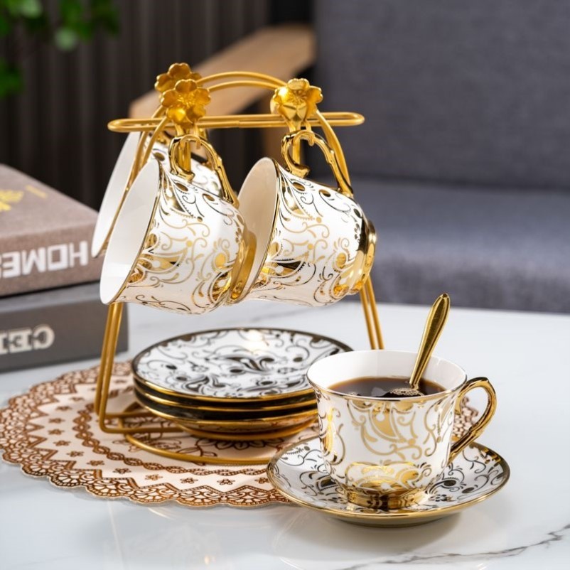 Lindo copo de cerâmica conjunto de café estilo europeu com Phnom Penh xícara de café luz luxo xícara de chá da tarde cas