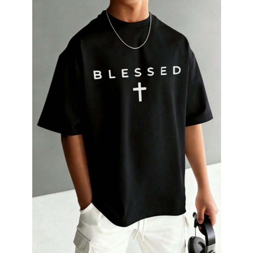 Camiseta Masculina Infantil Estampa Blessed Cruz Religiosa Streetwear Confortável Casual Moda Urbana