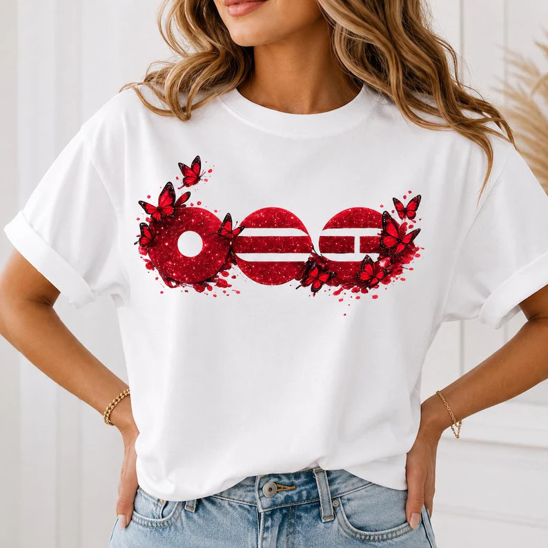 NOIRVA Camiseta Feminina Oversized Borboletas BTS Linda Confortável Estilosa Moderna Casual Streetwear