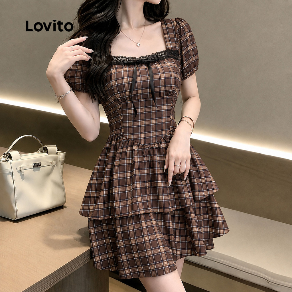 Lovito Vestido Feminino Marrom Xadrez Casual Babado na Gola Modelo Curto A Primavera Verão Fim de Semana DRK10P1D1165 — imagem 2 de 2