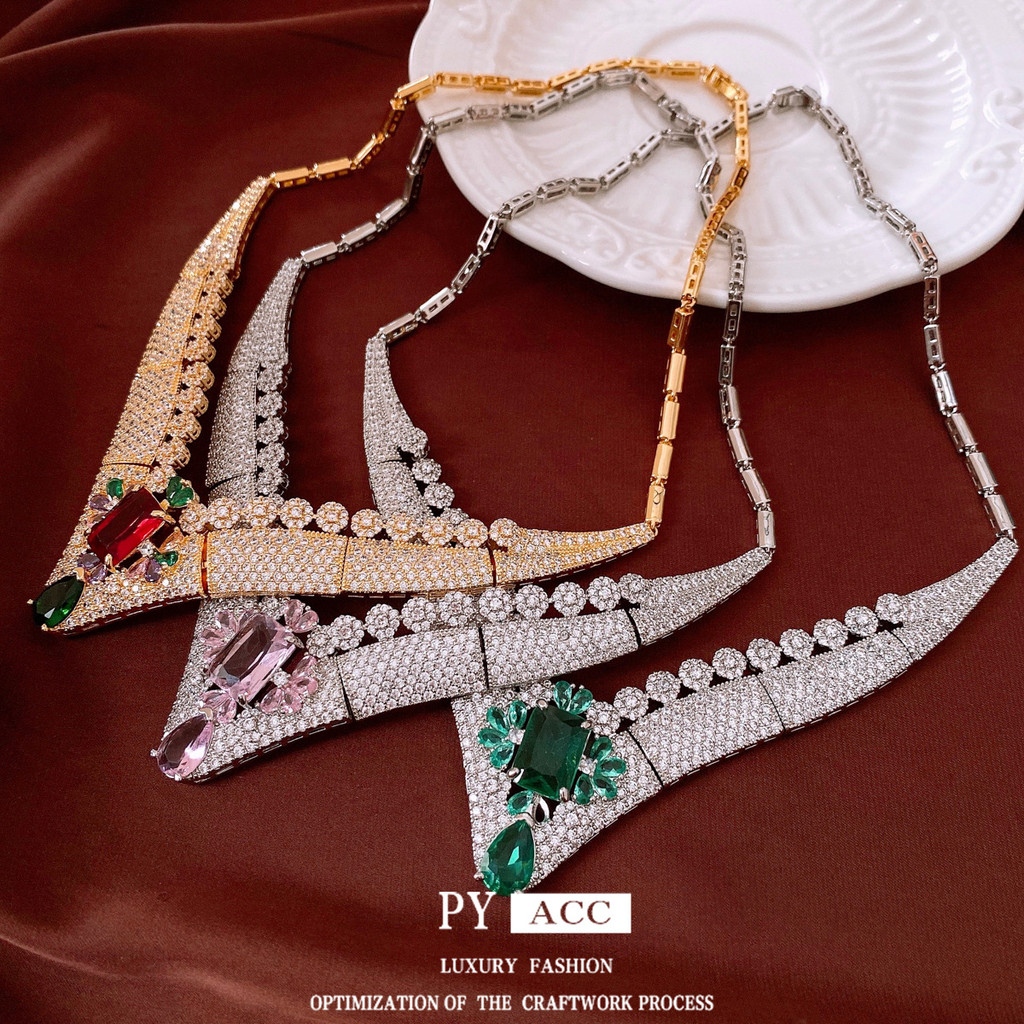 18k Real chapeamento de ouro zircão quadrado gota de água flor colar simples moda luz colar de luxo Retro palácio colar