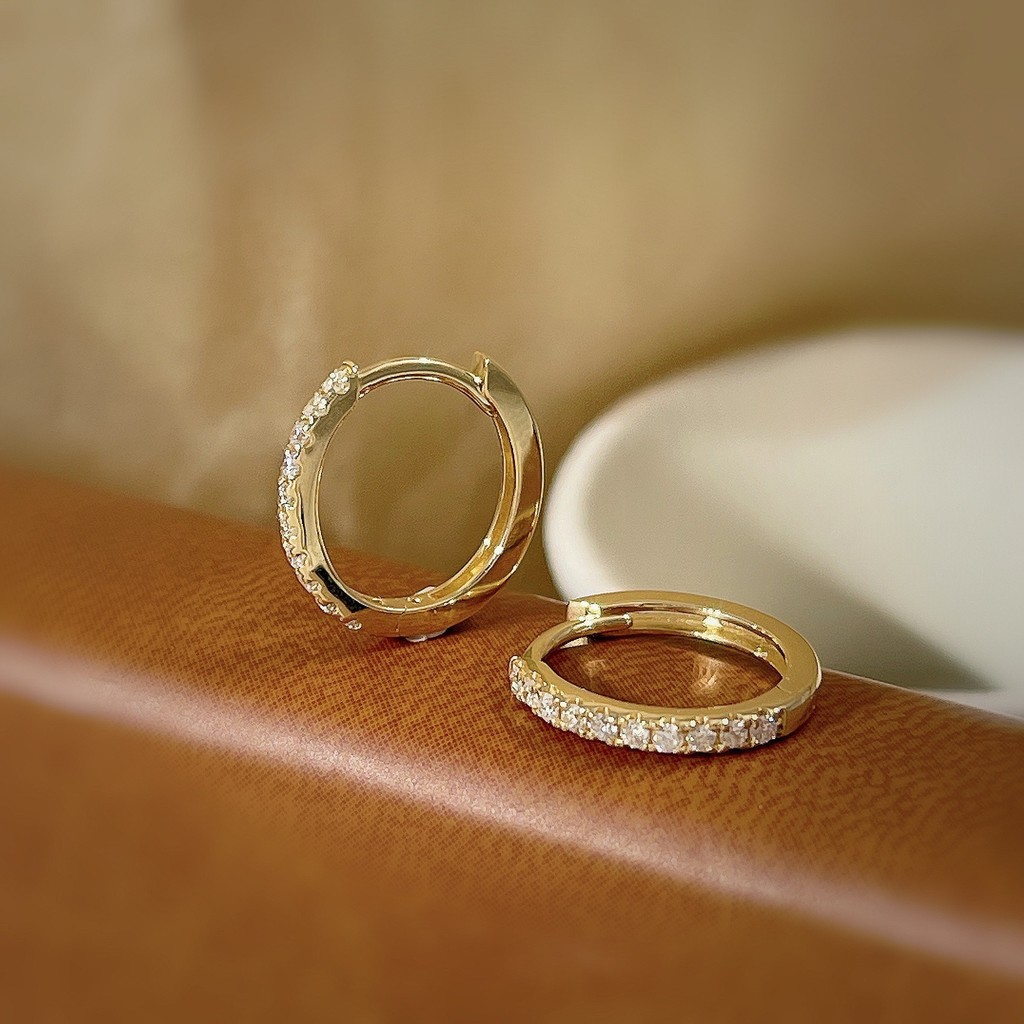 [Estoque pronto] Brincos de diamante de fileira única com agulha, brincos femininos de diamante, brincos combinados da m