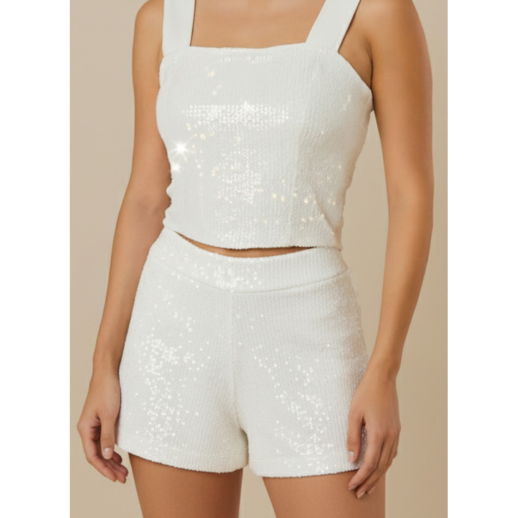 Short Feminino com Paetês em Tecido Texturizado Presente