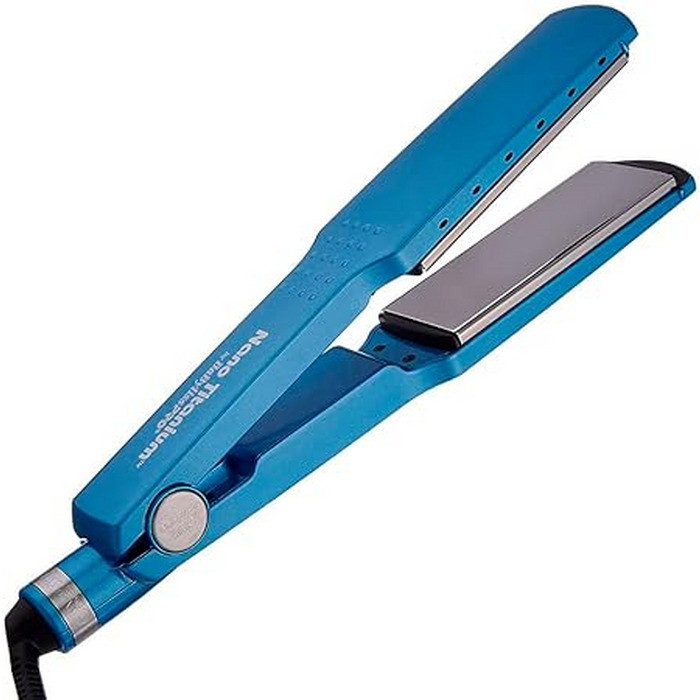 PRANCHA PRO NANO TITANIUM 44MM CHAPINHA 127V BABYLISS