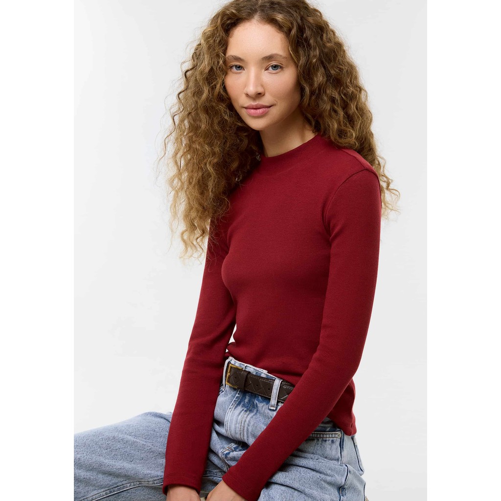 Blusa Feminina Gola Alta Canelada