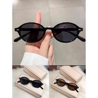 Óculos de Sol Feminino Redondo Vintage, Armação Grossa e Lentes Coloridas, Estilo Retrô Moderno para Looks Casuais