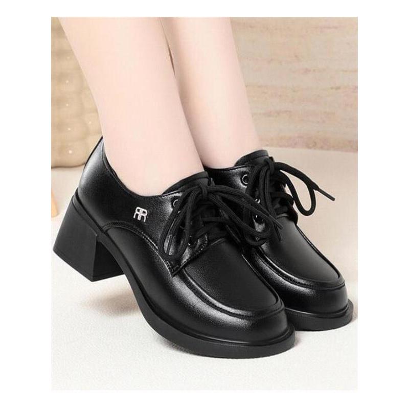 2026 Primavera Outono Novo Estilo Sapatos de Mãe de Couro Genuíno Sapatos Únicos Femininos Salto Médio Salto Grosso Idos