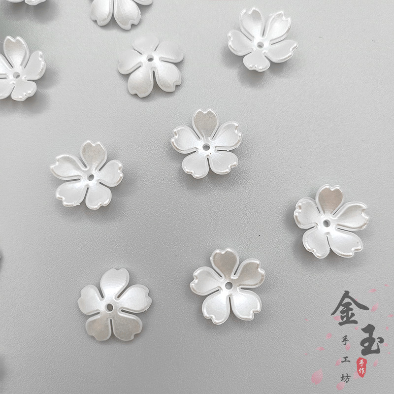 Amor coração flor de cinco pétalas pétala artesanal ABS imitação pérola perolada flor de cinco pétalas 15*15mm buquê de 