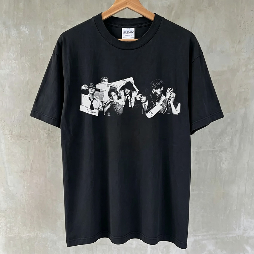 Camiseta Masculina Feminina Oversized Estampa Stray Kids Arte em Preto e Branco, Camiseta Streetwear Estampada, Camisa