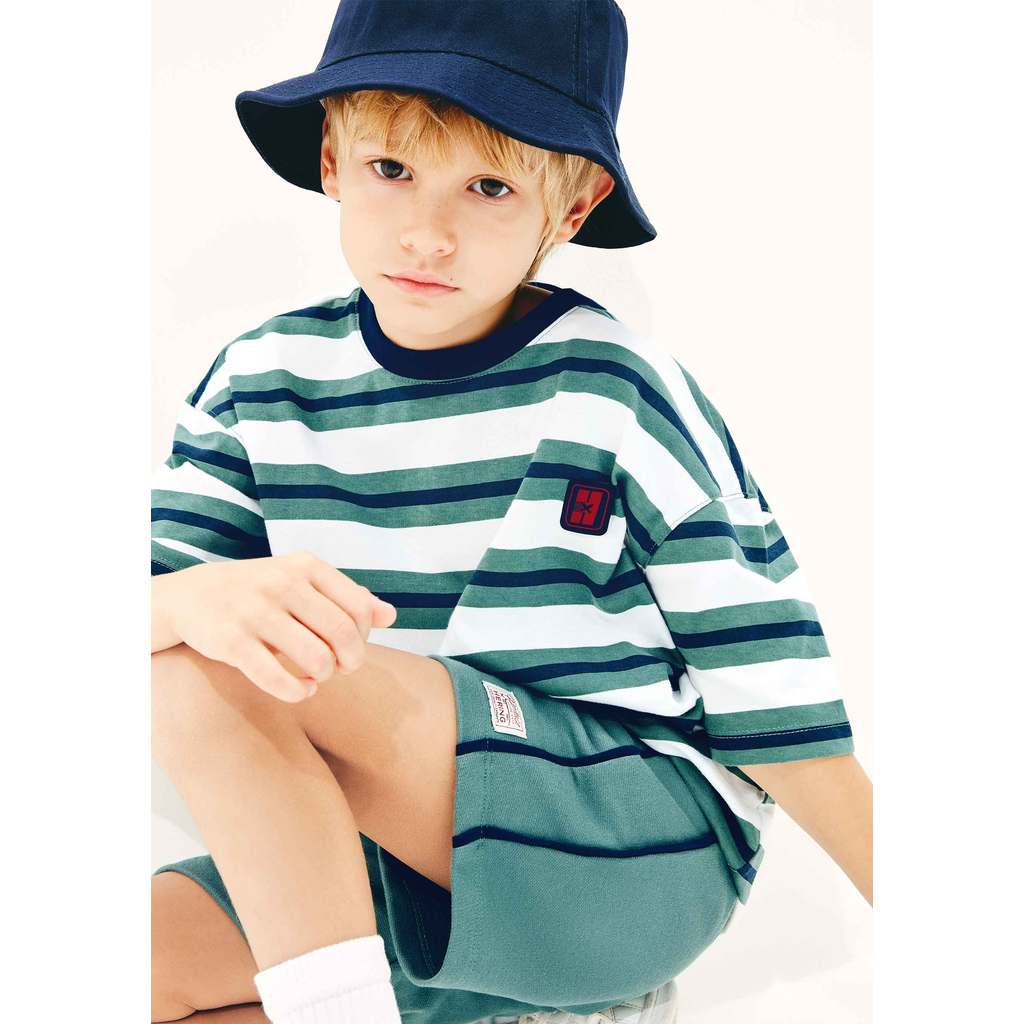 Camiseta Infantil Menino Oversized Com Patch