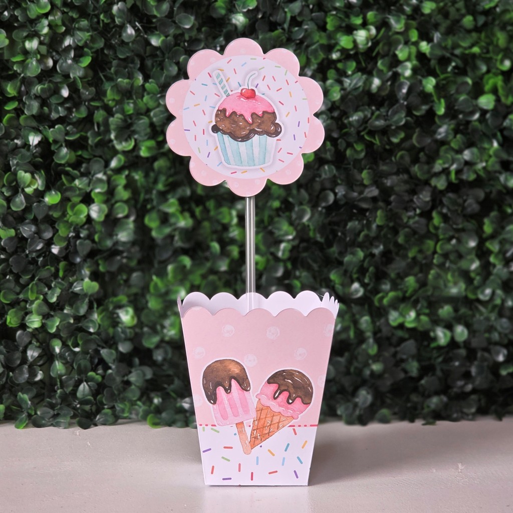 Centros de mesa CONFEITARIA para festa infantis lembrancinhas de aniversario mimos decoração personalizados do tema