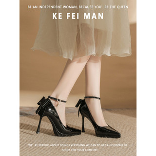[Kefiman] Fivela plana plataforma impermeável salto alto feminino couro envernizado salto agulha sapatos de bico fino nã