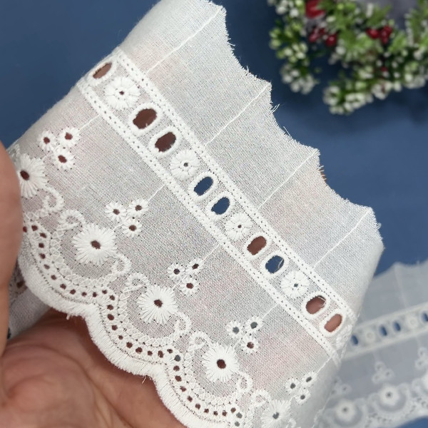 Bordado Inglês 8 cm Branco Estilo Boho Detalhe Fino Gala Noivas Acabamento Vestido Festa Barra