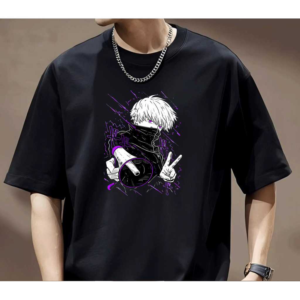 Camiseta estilosa com estampa de personagem anime, design moderno e divertido, tema retrô.