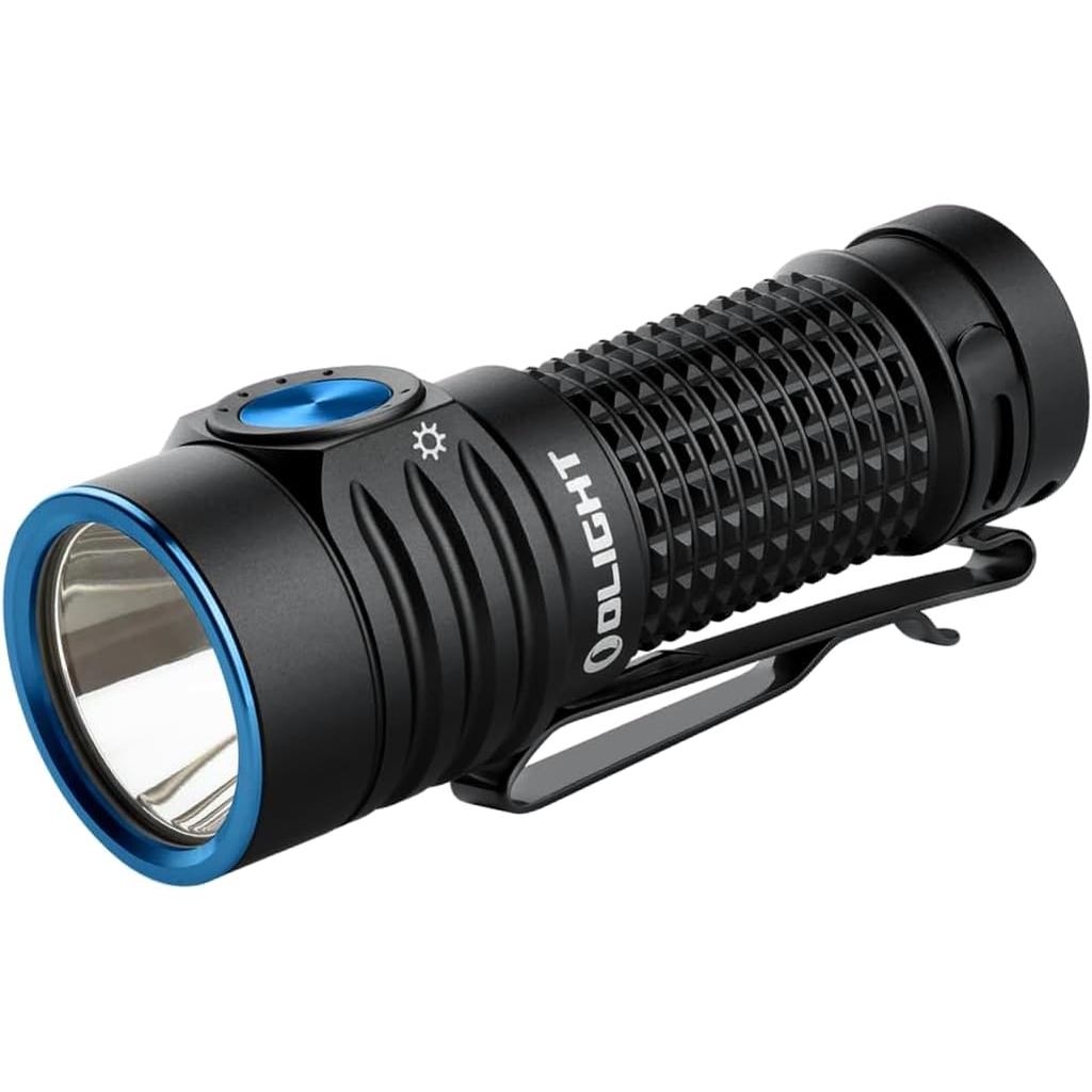 Lanterna EDC OLIGHT BatonTurbo Recarregável com Cabo de Carregamento Magnético, Luz LED Potente de 1000 Lúmens, Alcance