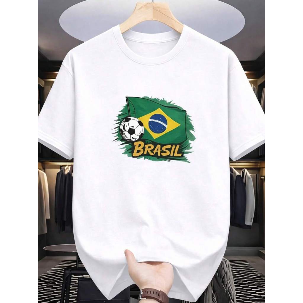 Camiseta Masculina Brasil Algodão Estampa Bandeira com Bola de Futebol Copa do Mundo