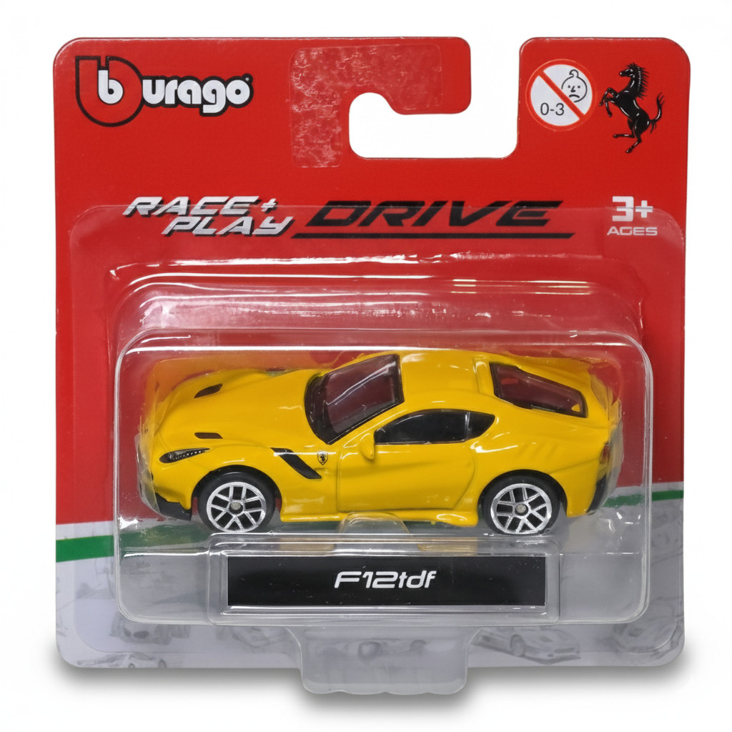 Miniatura De Ferro Ferrari F12 TDF 1/64 Bburago