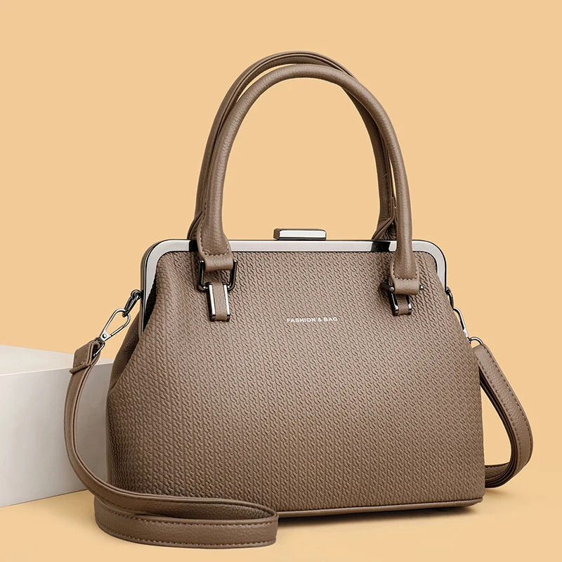 Novo Luxo Feminino Couro Do Plutônio Sacola Grande Capacidade Elegante Retro Bolsa De Embreagem Para Casamento Banquete