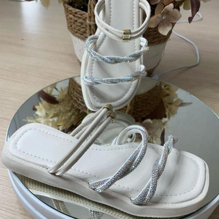 Sandália 2 em 1 Feminina Birken Tiras Cruzadas Strass Brilhante Rasteira.