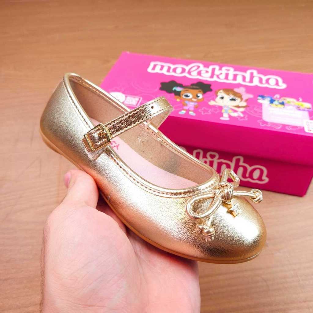 MOLEKINHA SAPATILHA BONECA FOFA SOCIAL ESTILOSA COM LAÇO MACIA REF 2502.1009 DOURADO