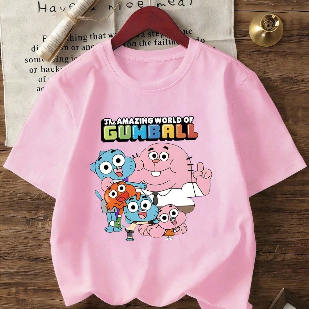 Camiseta Infantil de Manga Curta para Meninas com Estampa com Tema de Retrato de Família "O Incrível Mundo de Gumball"