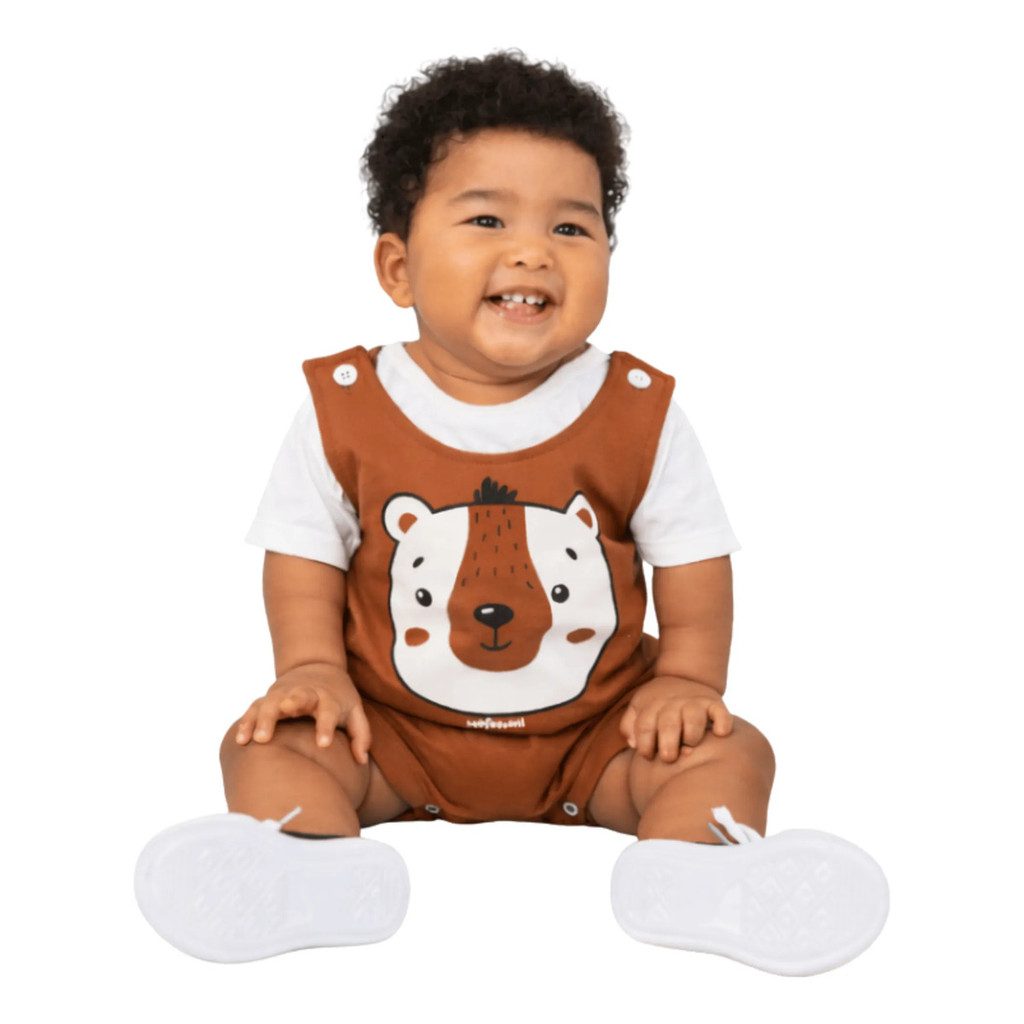 Kit Com 2 Jardineiras De Moletinho + 2 Camisetas Manga Curta