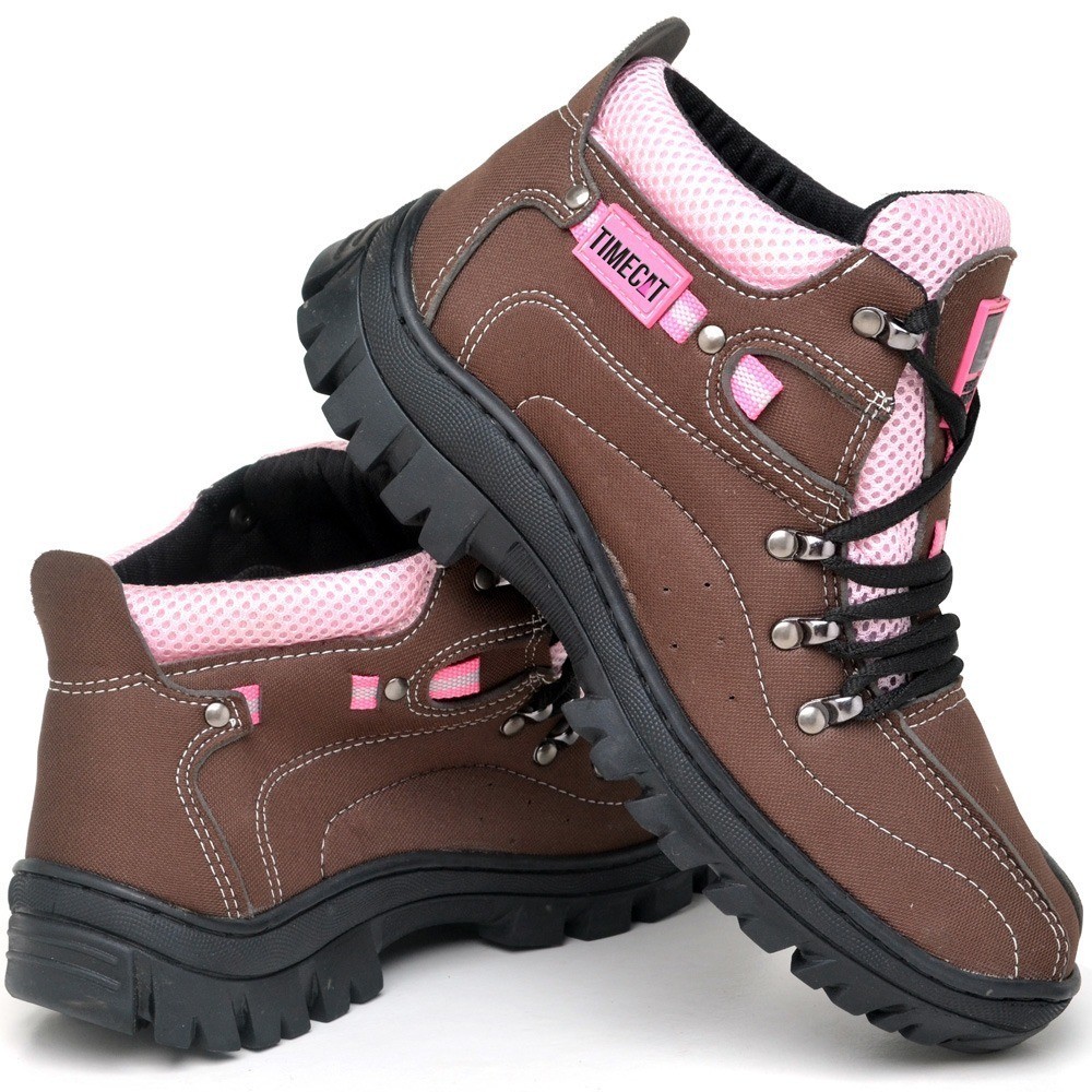 Bota Adventure Feminina no emborrachado confortável e prático