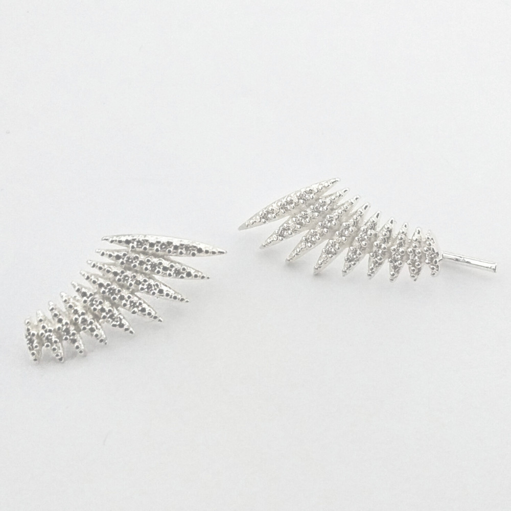 Brinco Ear Cuff Cravejado Navete em Prata 925