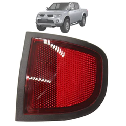 Lanterna Refletor Parachoque Traseiro L200 Triton 2008 2009 2010 2011 2012 2013 2014 2015