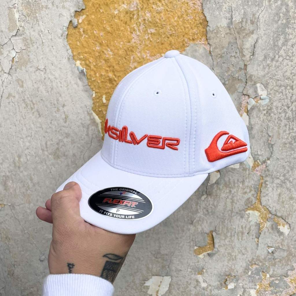 Boné Quiksilver Flexfit Emb Type Momentum Branco P