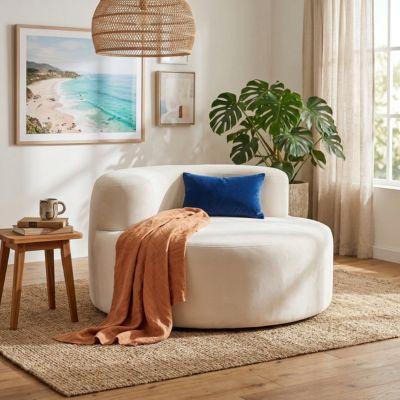 Imagem Poltrona Luna em Boucle Confortável Compacta Para Sala Moderna Premium