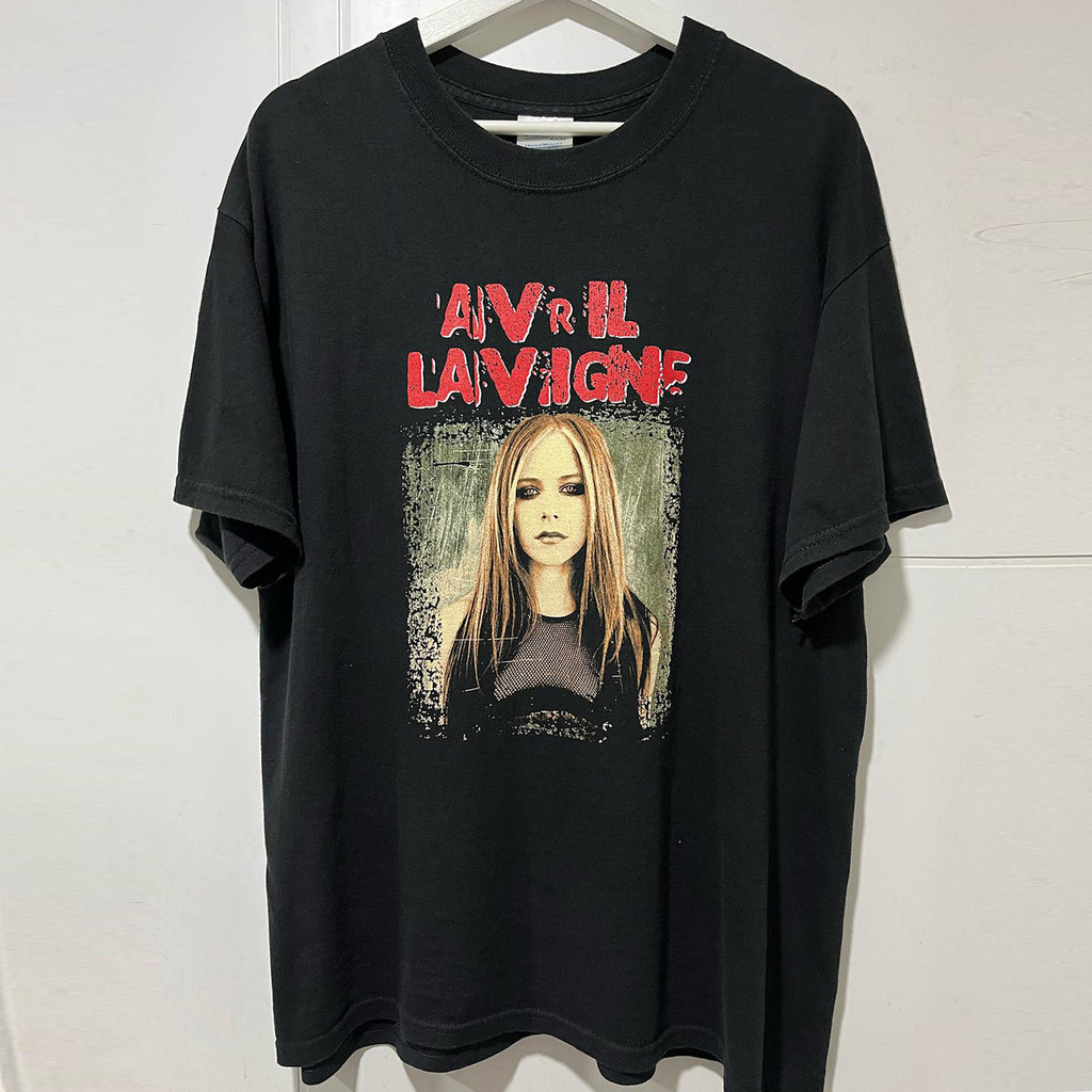 Music.Soul Camiseta Feminina Avril Lavigne Rock Y2K Vintage Estampada Estilosa Confortável Streetwear