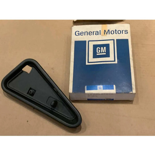 Acabamento da Maçaneta Porta Dianteira Ld S10 / Blazer 1995 A 2011 Original GM 15987690
