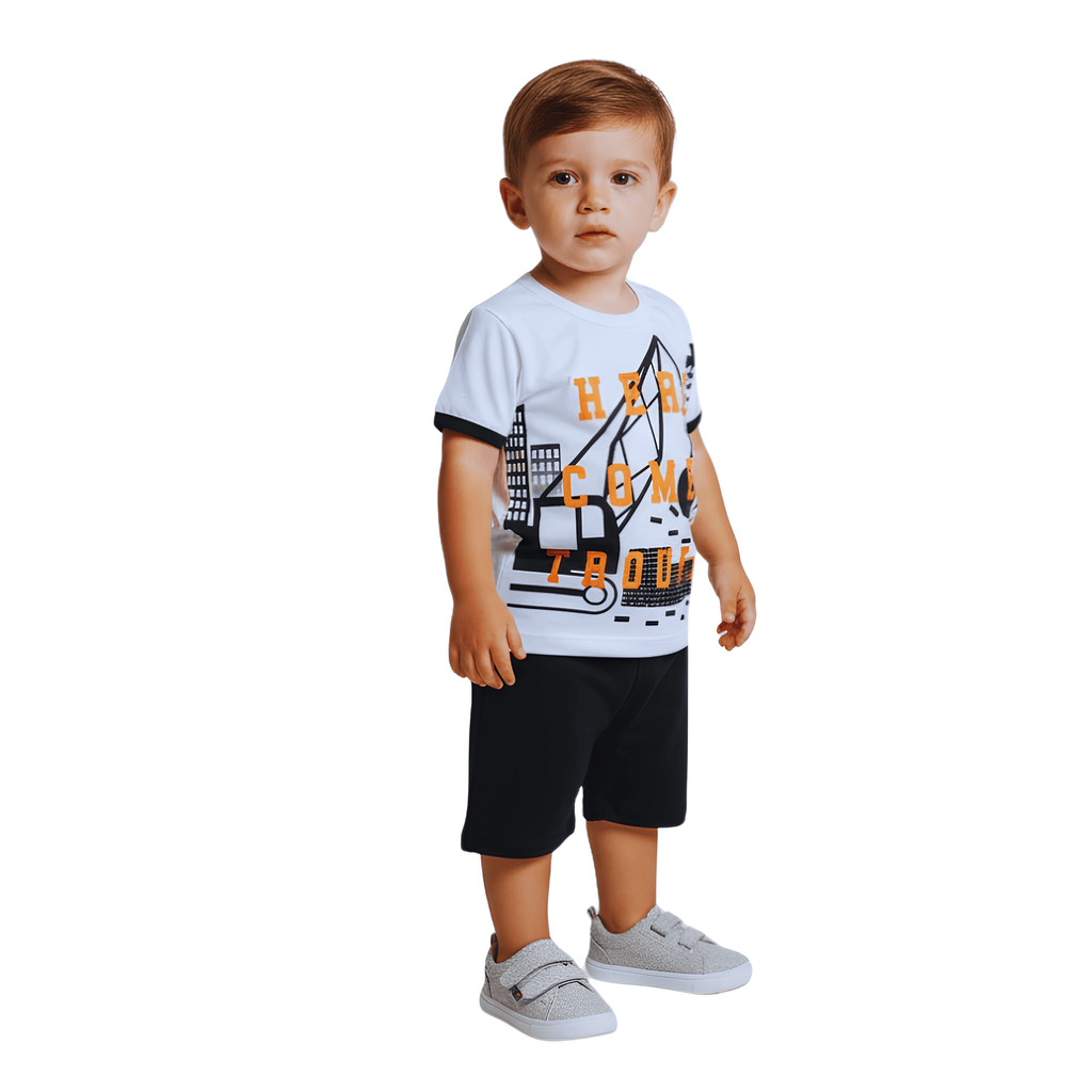 Conjunto Menino Camiseta Creme Manga Curta Com Bermuda Moletinho