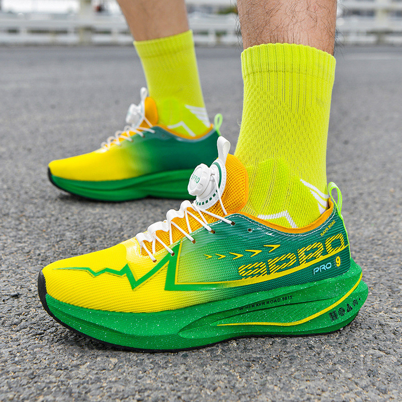 Os Tênis De Corrida De Prancha De Carbono São Leves , Absorventes De Choque E Respiráveis 44