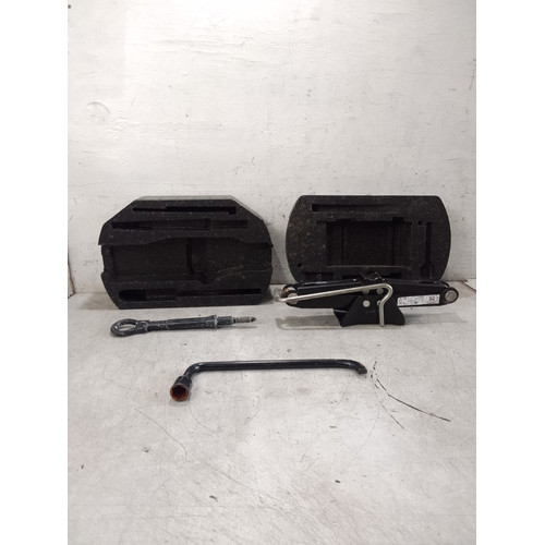Isopor Chave De Roda Macaco Ferramentas Peugeot 308 13 14