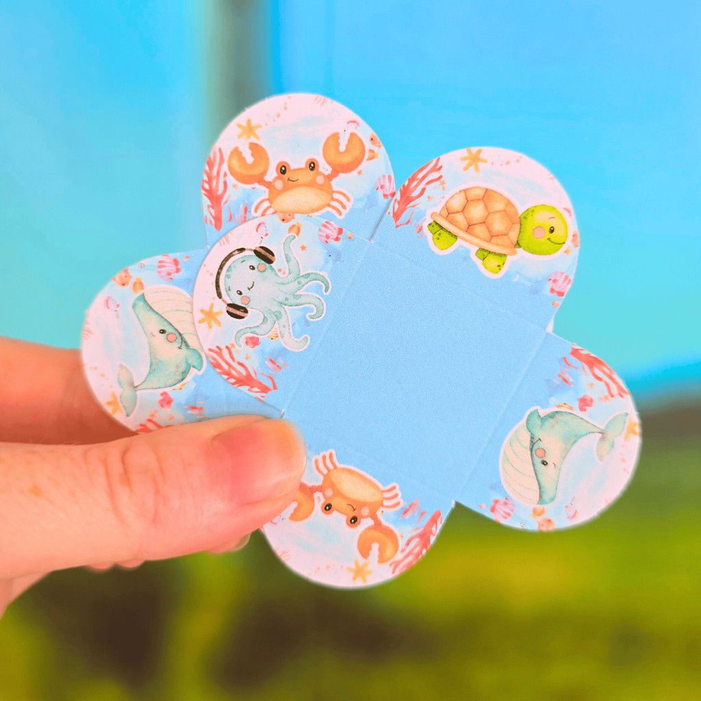 50 a 200 Forminhas de doce brigadeiro FUNDO DO MAR AZUL Menino - 4 pétalas docinhos de festa aniversário em Oferta na Shopee