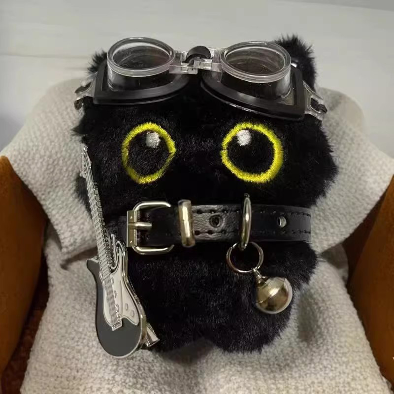 Pequeno Gato Preto Chaveiros Bonito Abraçando Peixe Saco De Pelúcia Pingente Moda Chave Acessórios