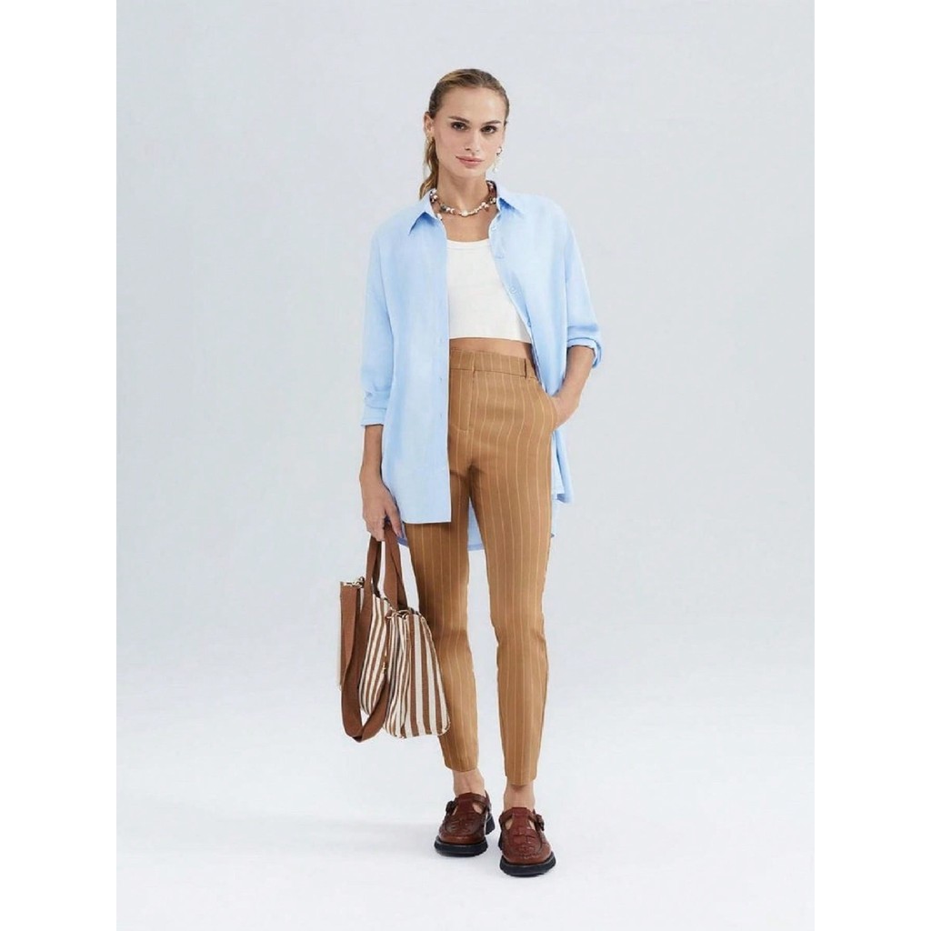 Calça Feminina Slim Estampada Cintura Média Em Alfaiataria - Preta-  HERING em Oferta na Shopee