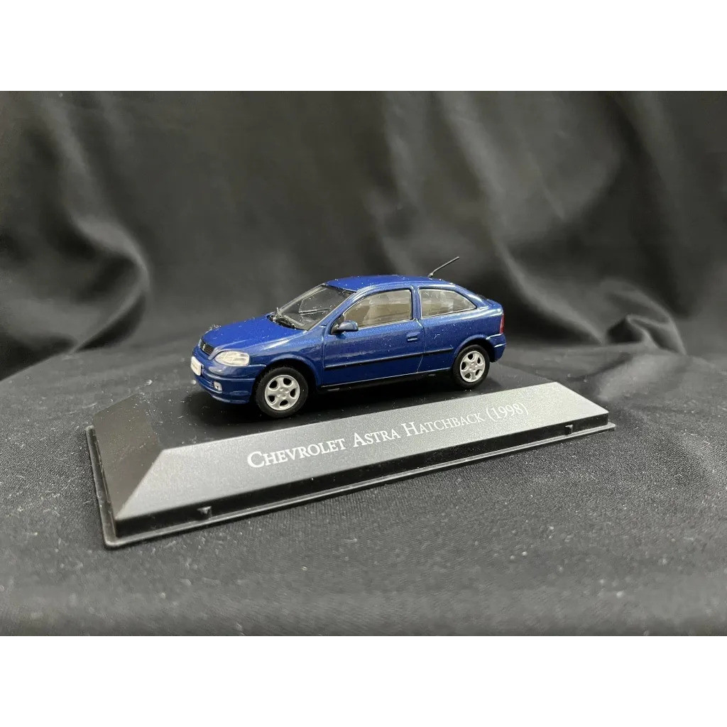 Miniatura Chevrolet Astra Hatchback 1998 1:43 Ixo Azul
