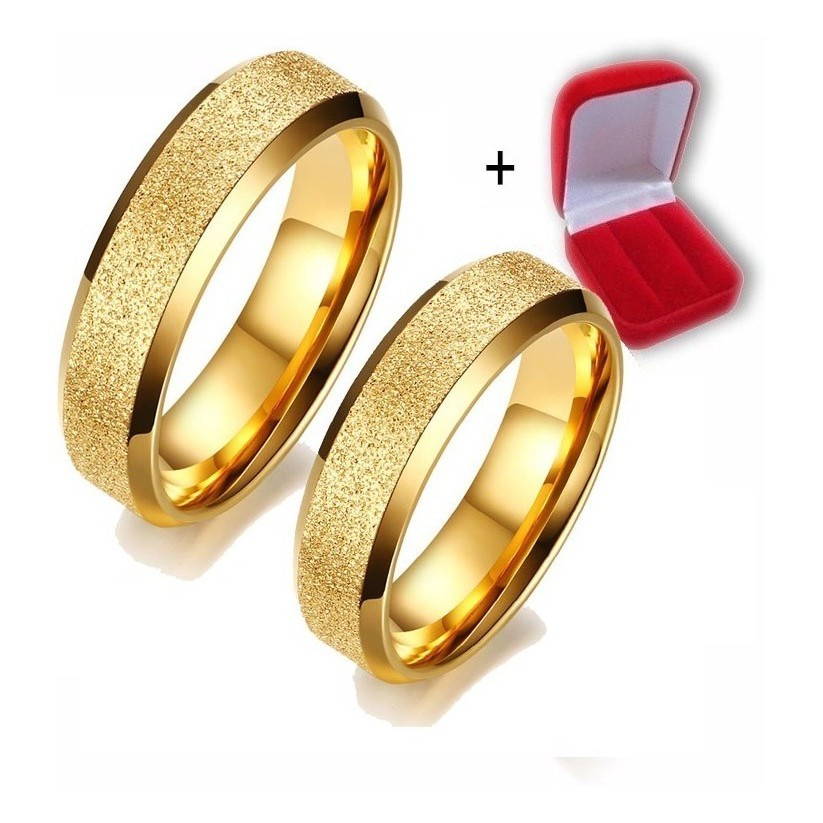 Par de anéis  alianças jateado folheado a ouro  18k 6 mm
