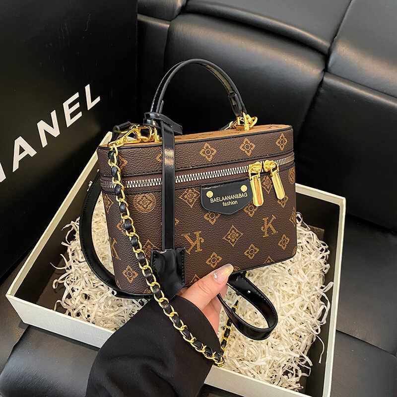 Bolsa feminina 2025 High-End sentimento caixa corrente pequena bolsa quadrada elegante All-Match Cross-corpo bolsa de om