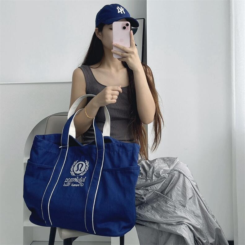 Lululemon Bolsa Tote De Lona Estilo Clube De Tênis , Grande Capacidade , De Ombro Retrô Esportiva Multicolorida
