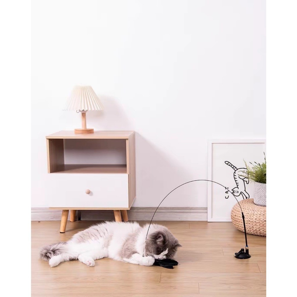 Brinquedo para Gatos com Pena e Sino, Varinha Longa com Ventosa, Antiestresse e Autodiversão em Oferta na Shopee