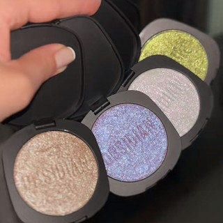 Iluminador e Sombra Cream Obsidian - Ruby Rose em Oferta na Shopee