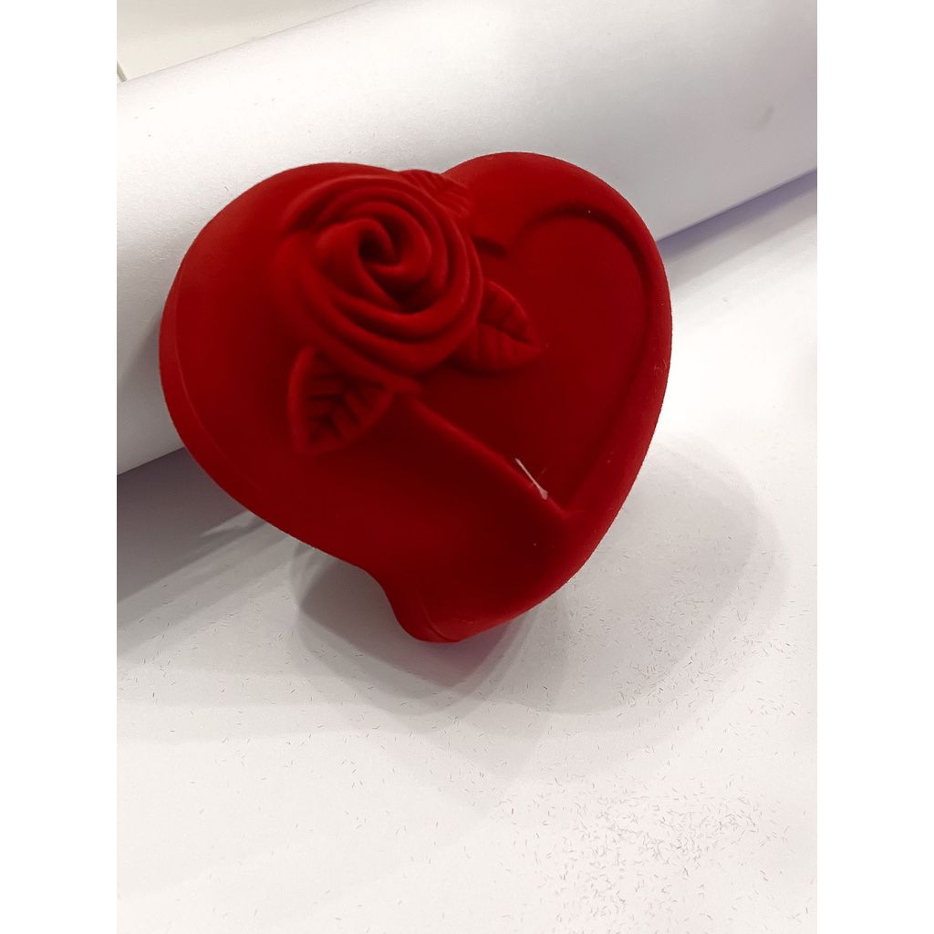 Estojo veludo vermelho coração com rosa 5x5