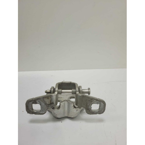 Dobradiça Porta Dianteira Direita Renault Sandero 2010